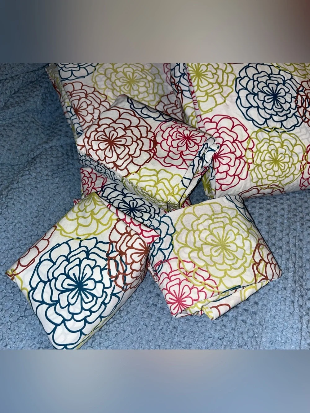 LOFT ~ Multicolor Floral 💯 Cotton Bedding ~ 6 Pieces